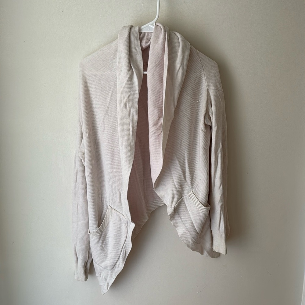 Drapey, Lululemon cardigan